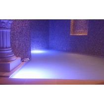 新築のエステサロンのスパ設備で採用されたシルキーバスとは？